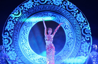 魔術表演、小丑雜耍、變臉、活體雕塑